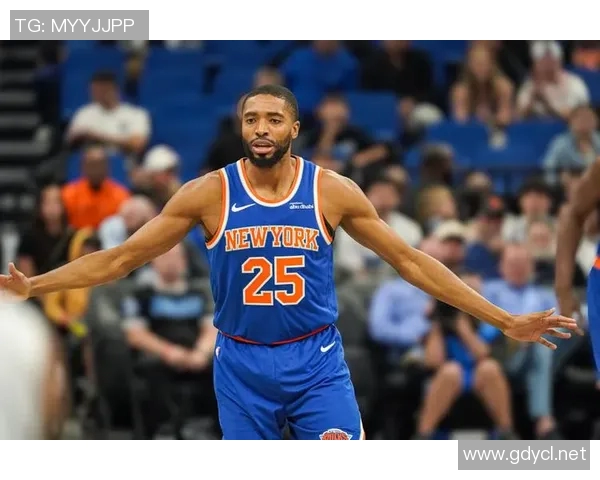 米卡尔·布里奇斯连续出战600场比赛,现役球员最长